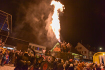 Feuerspucker und Sambatrommler