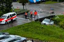 Auto landet in Bassersdorf nach Fluchtfahrt im Auenbach