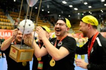 Grosser Triumph für Unihockeytrainer Samuel Eberle