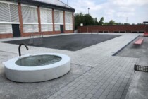 Schulkinder freuen sich über sanierten Pausenplatz