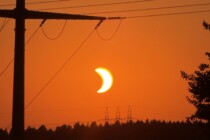 Hunderte verfolgen Sonnenfinsternis in der Region