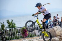 Balance, Mut und ein Velo ohne Sattel