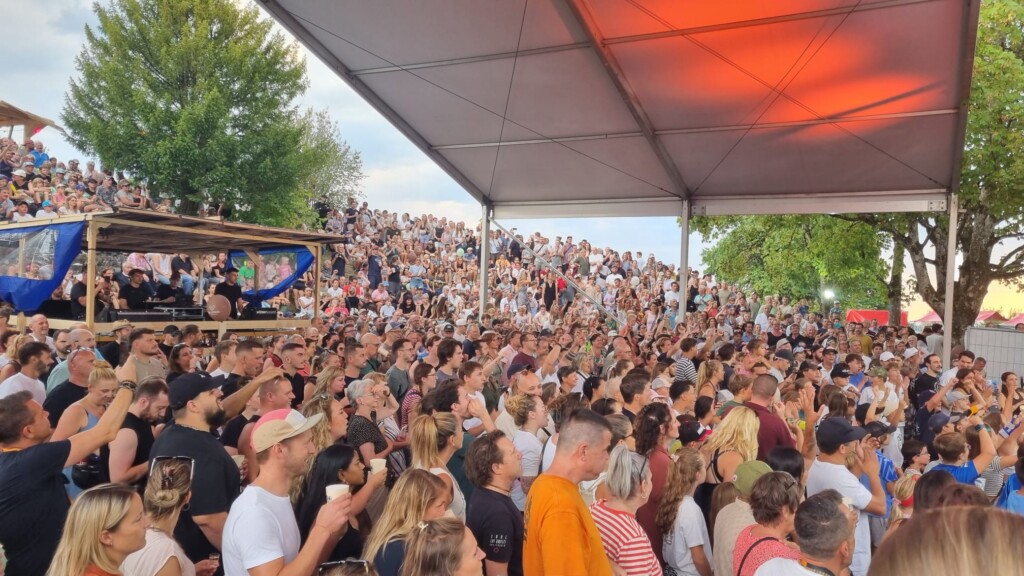 Live-Ticker: Dorffest-Brütten