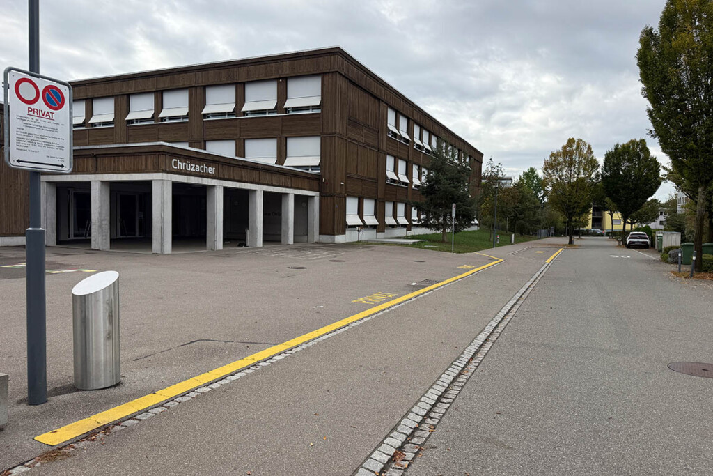 Schluss mit Elterntaxis vor den Schulhäusern